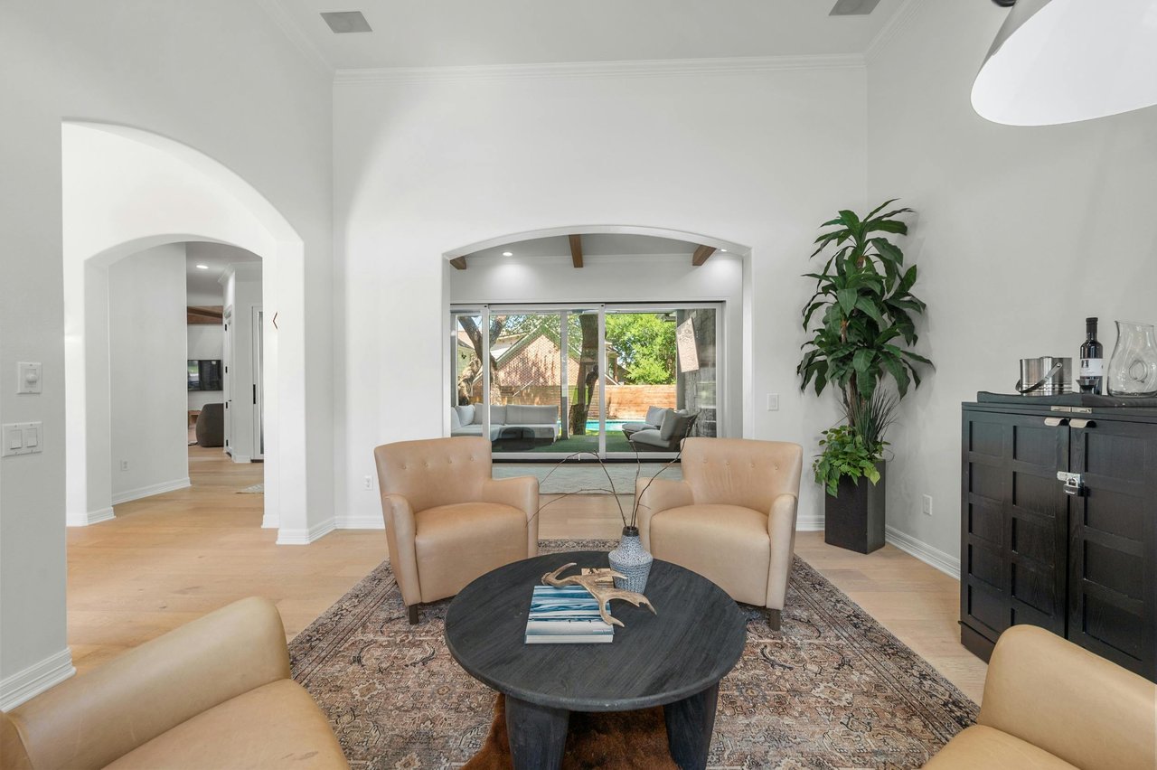 2928 Chatelaine Drive