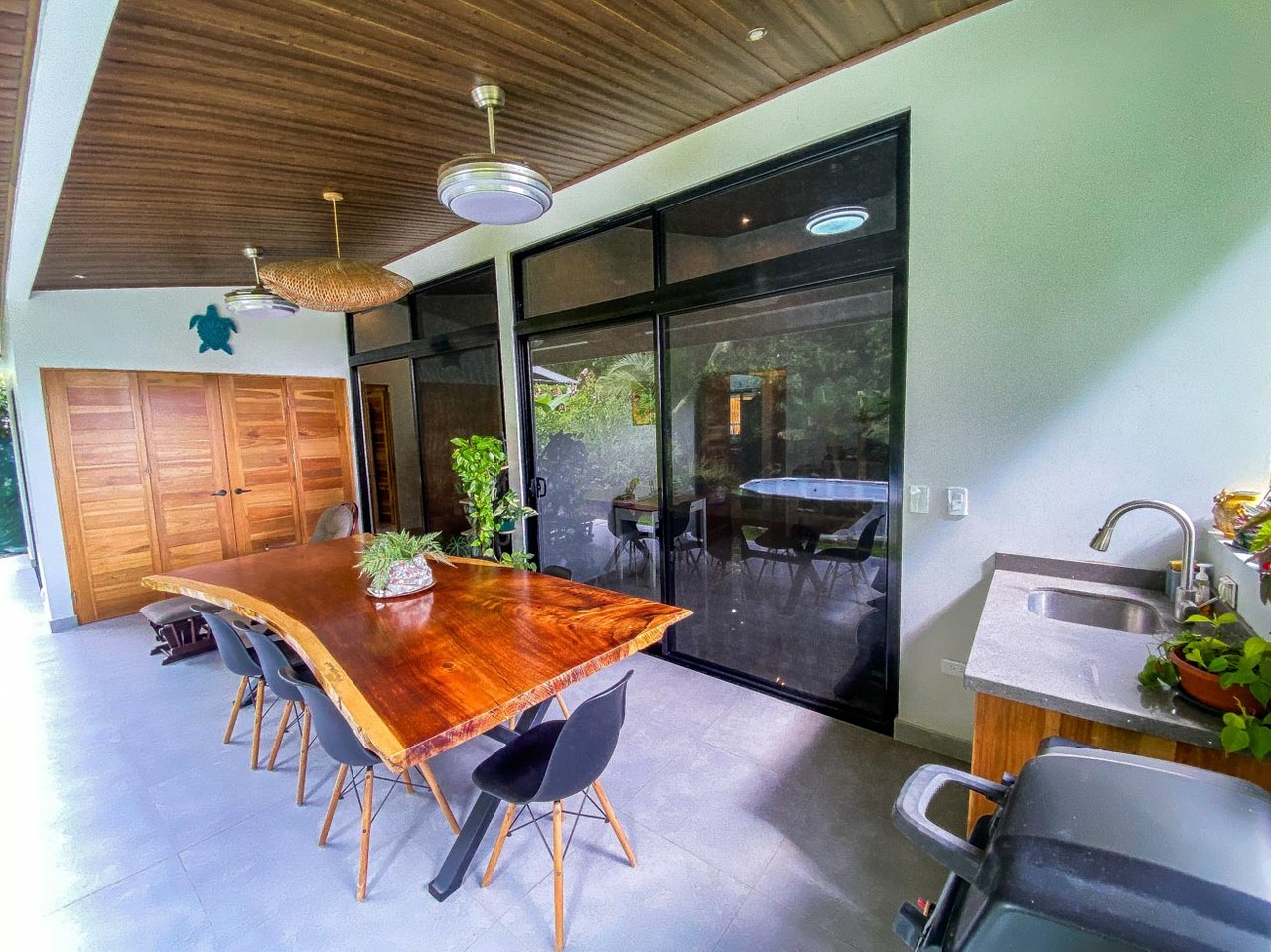 3-Bed Home on Calle Principal Ojochal with River & Jungle