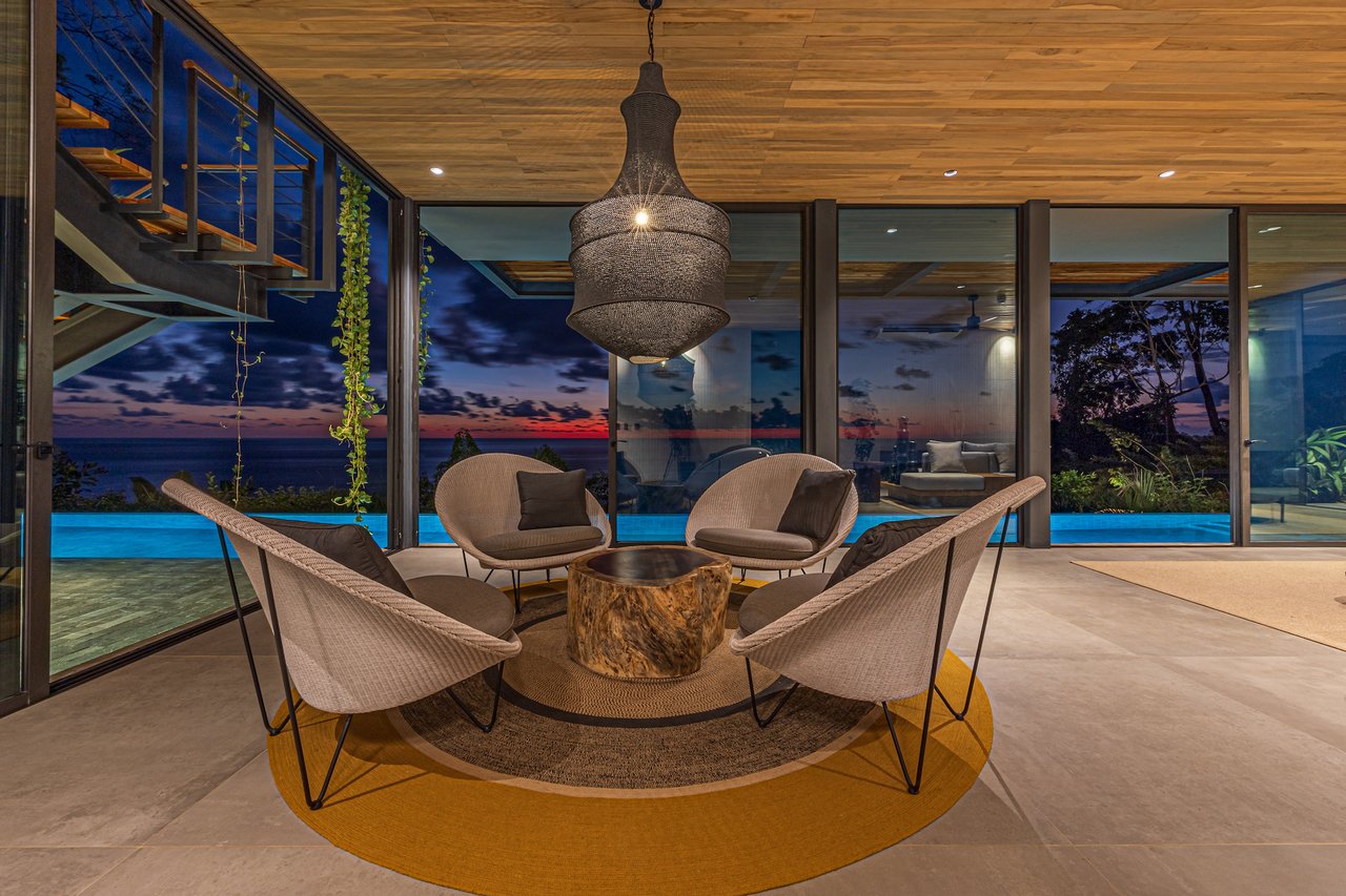 Cascada de Luz - A Magnificent Luxury Home Above the Surf Waves