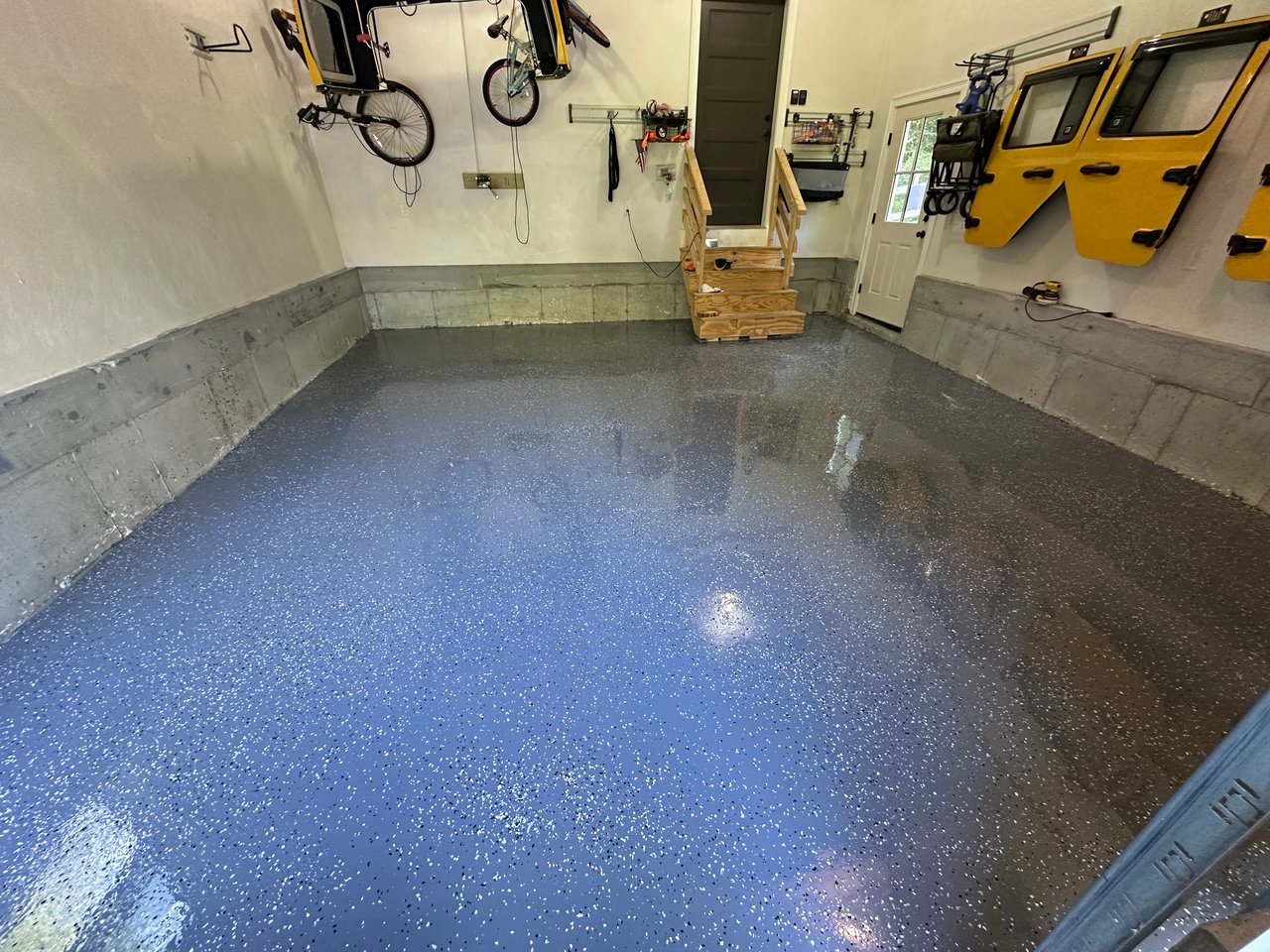 EPOXY YOUR GARAGE FLOOR