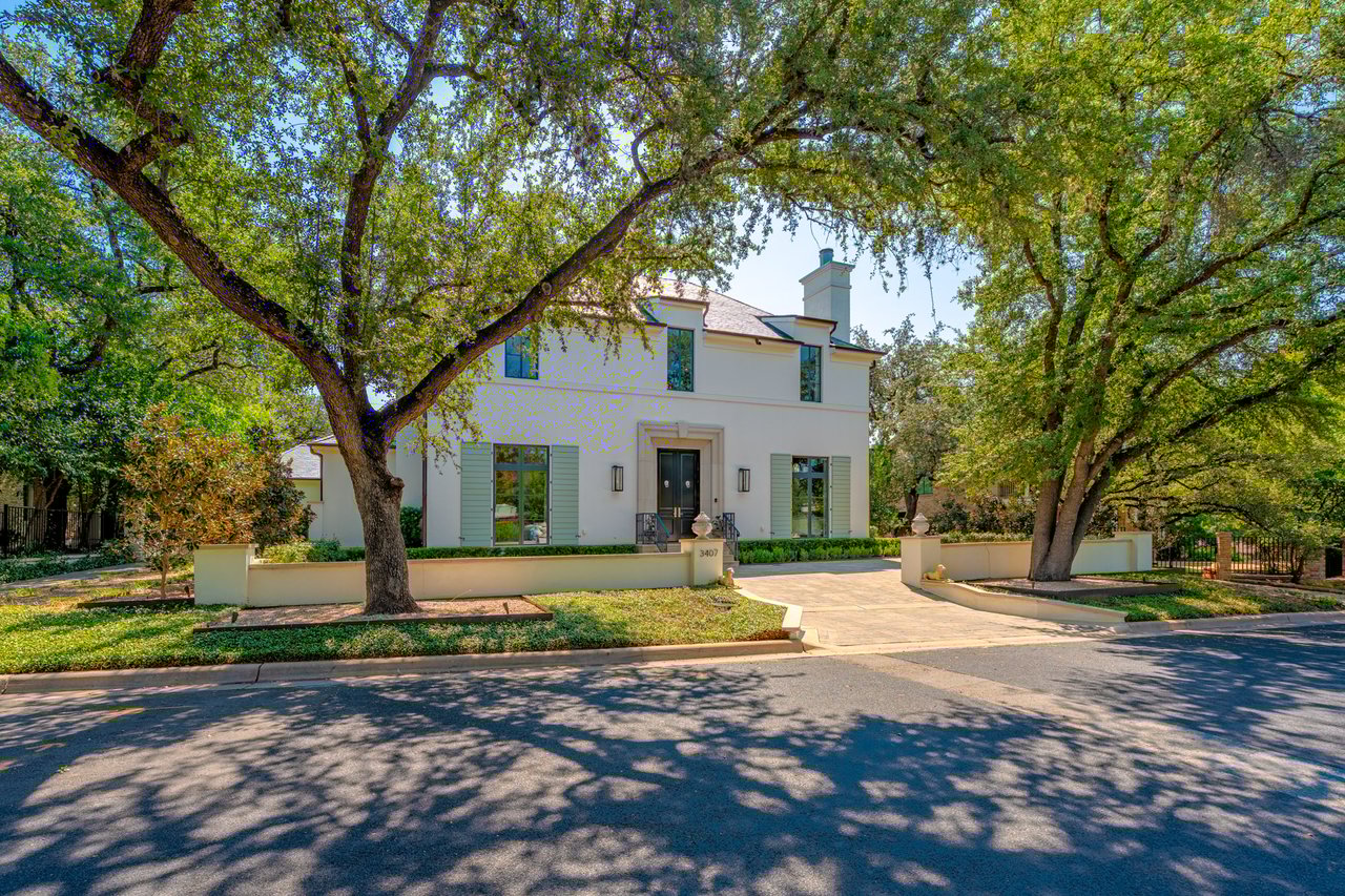 3407 Timberwood Circle