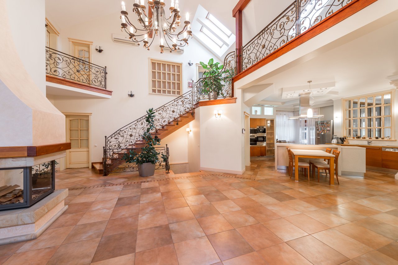 Luxury Home Staging Tips That Help Attract High-End Buyers