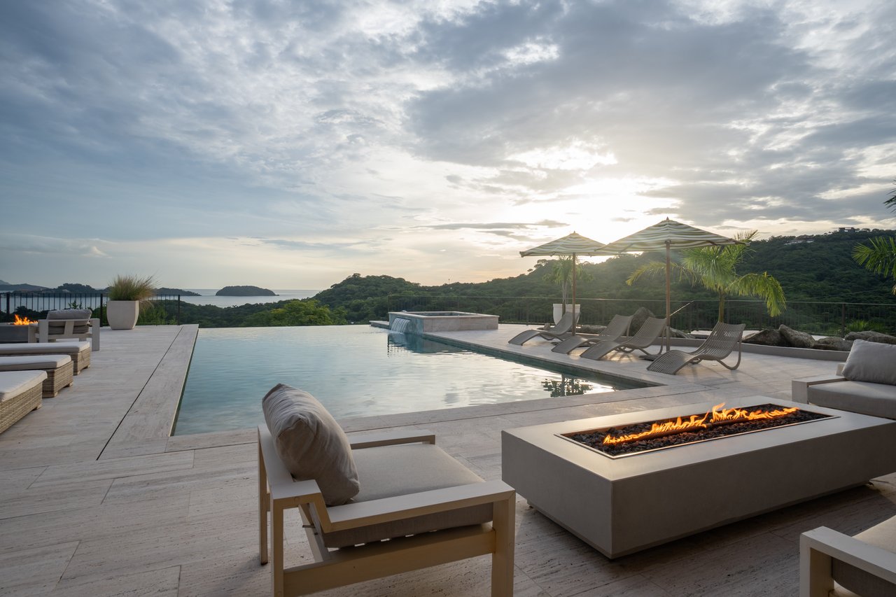 Casa Loro - Luxury Estate