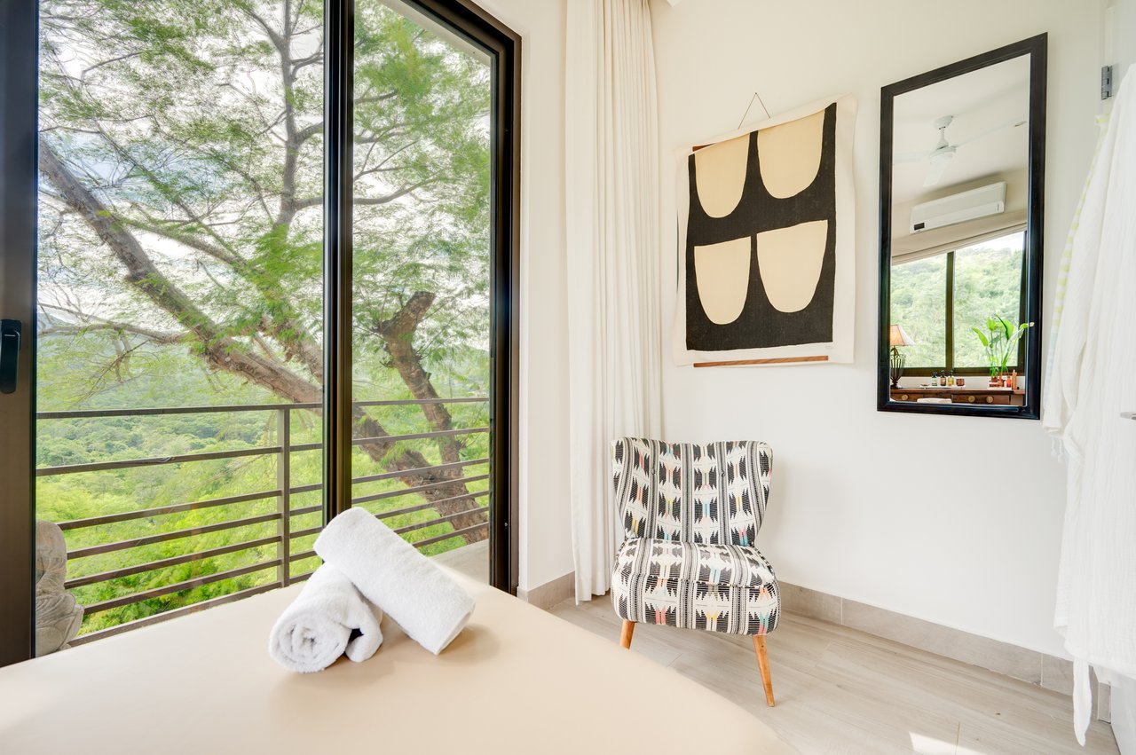 Casa Dos Lunas | Private Estate with Panoramic Ocean Views