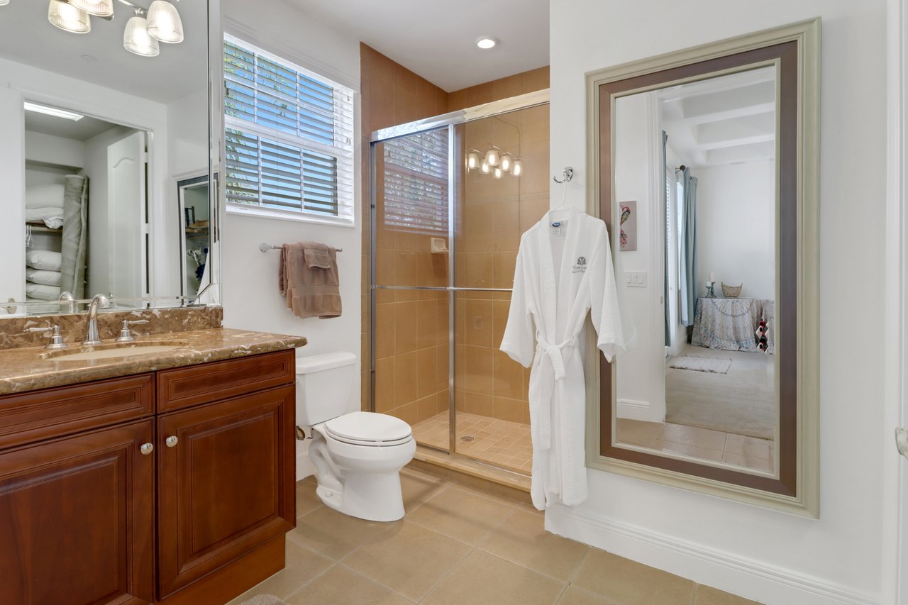 562 Avellino Isles CIR # 201