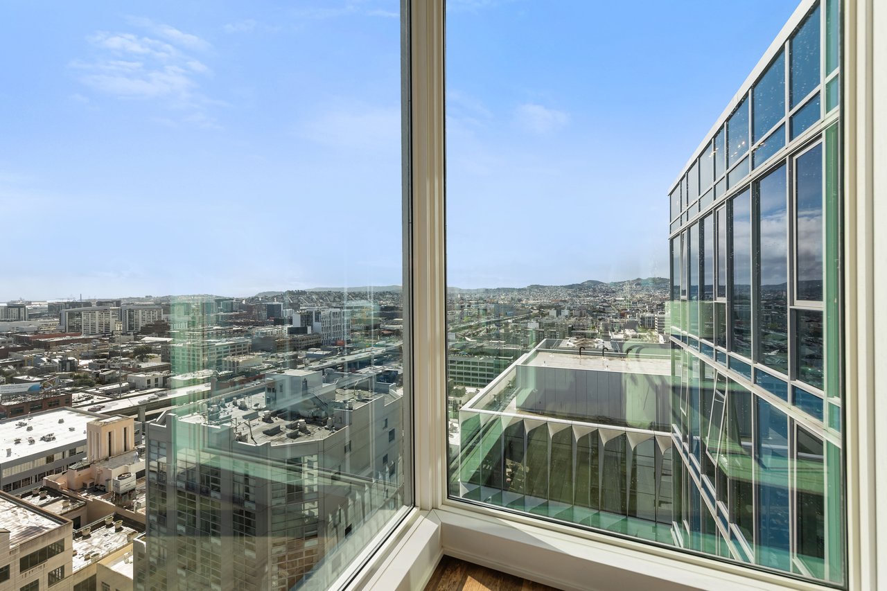 Three-Level SoMa Bay View Penthouse