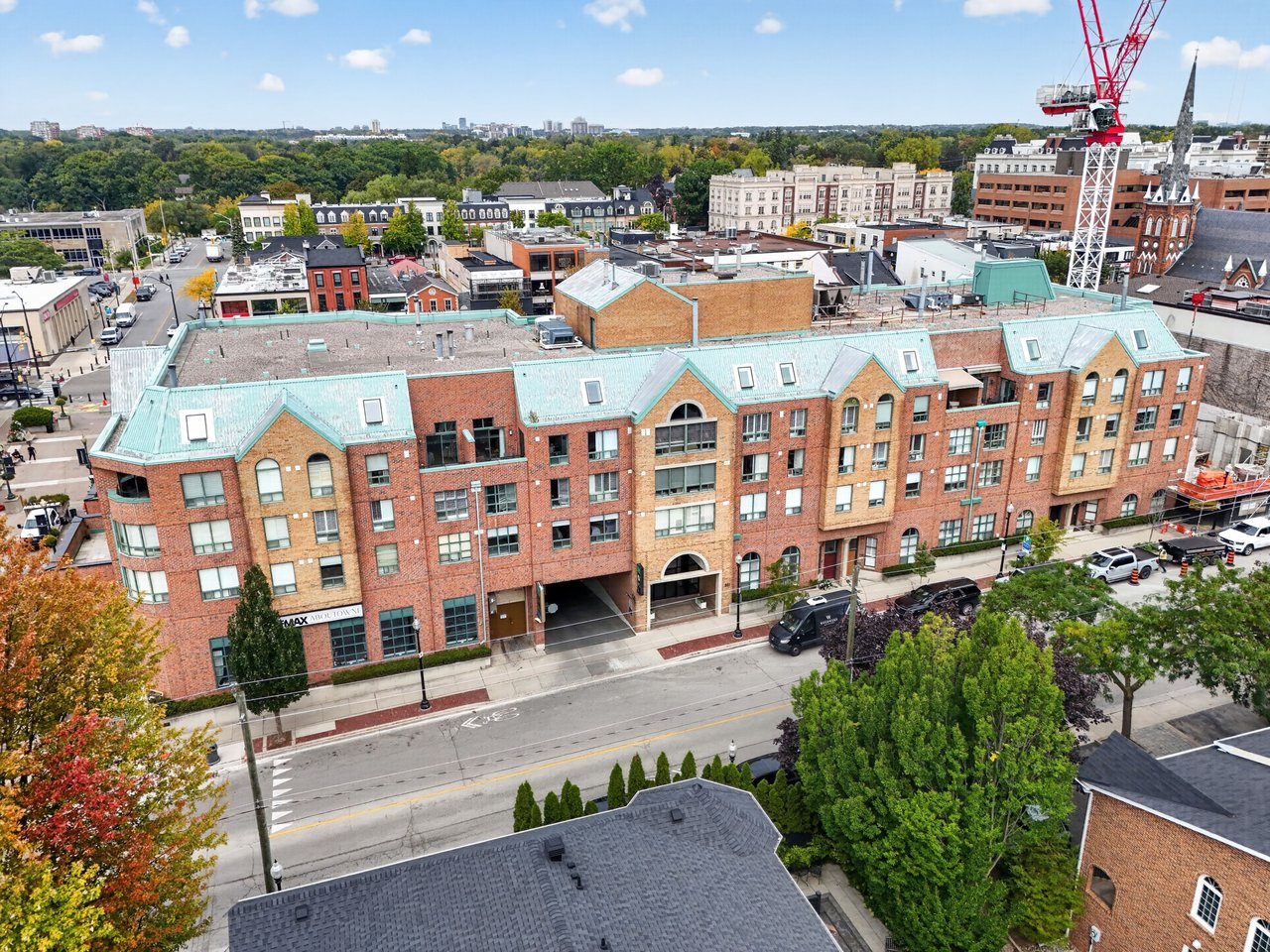 211-221 Robinson Street, Oakville