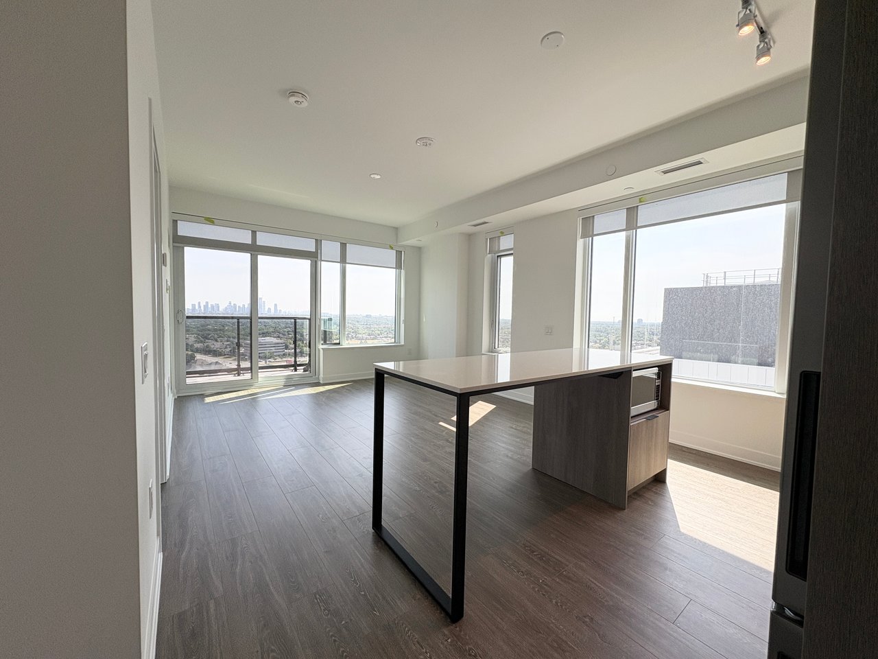 2495 Eglinton Avenue W Unit: 1703