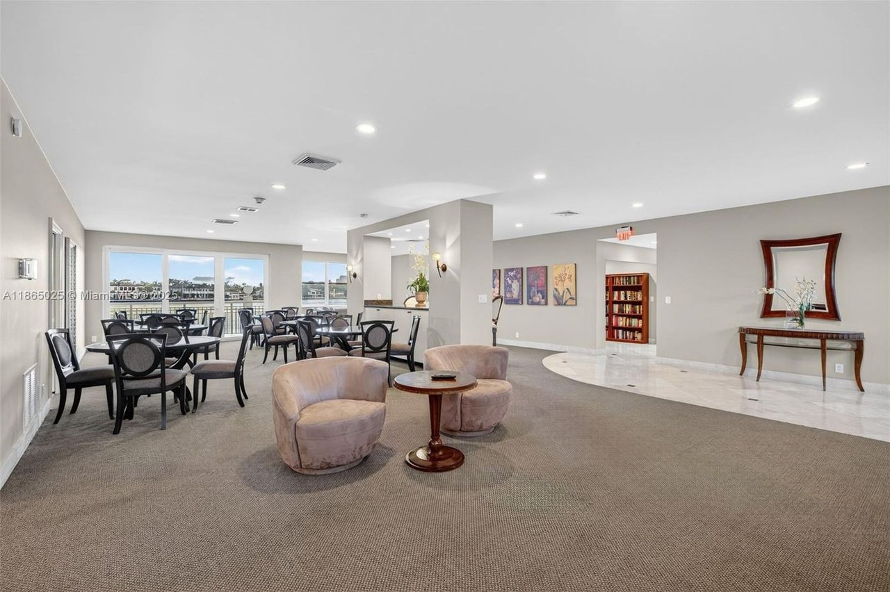 511 Bayshore Dr #1005