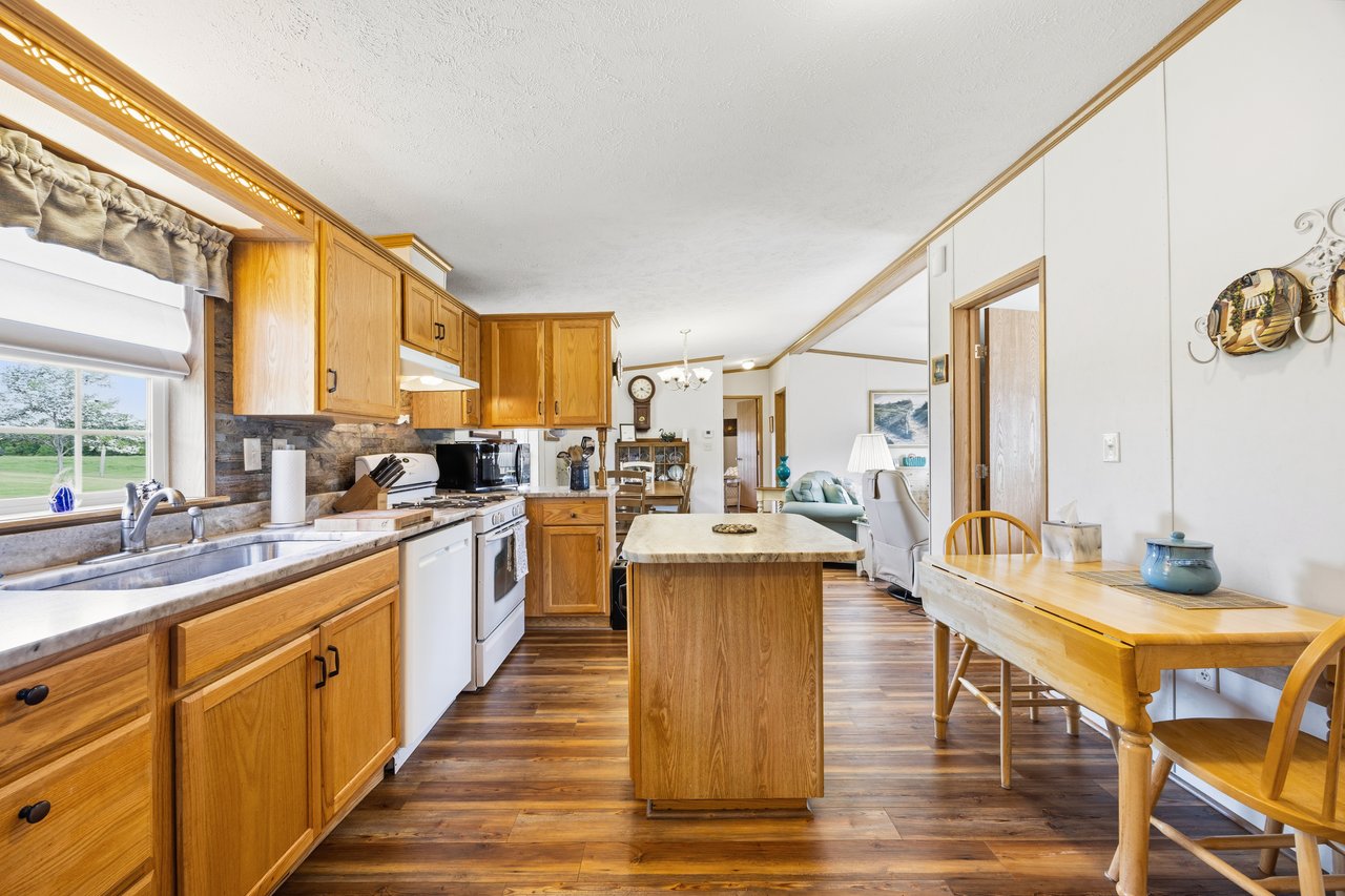 5 Cote Dr, Poland