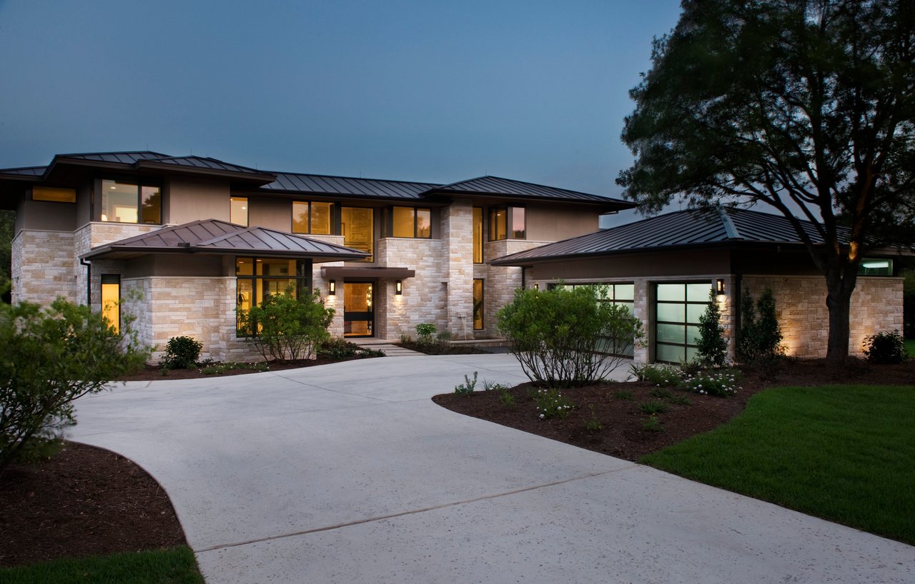 Modern Elegance in Barton Creek