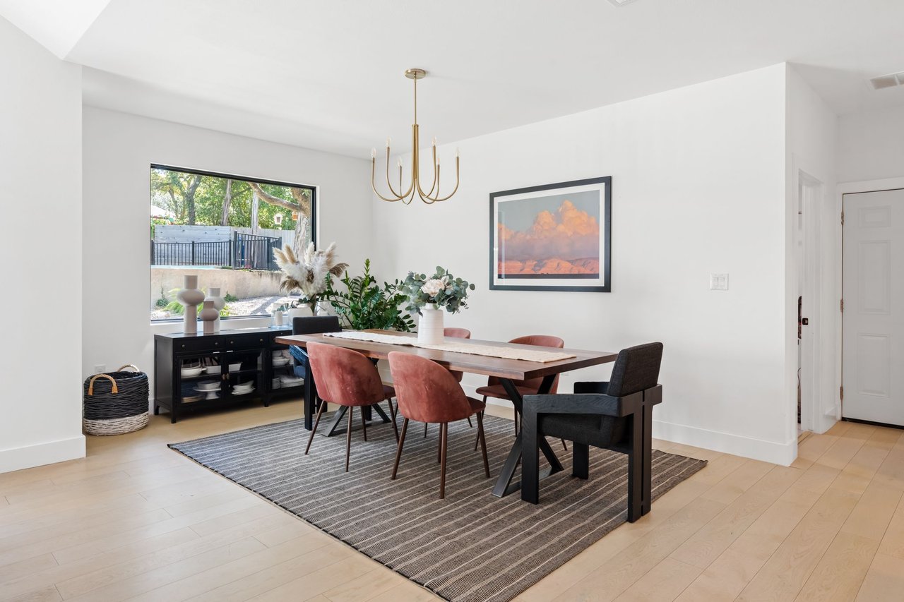 7302 Anaqua Dr