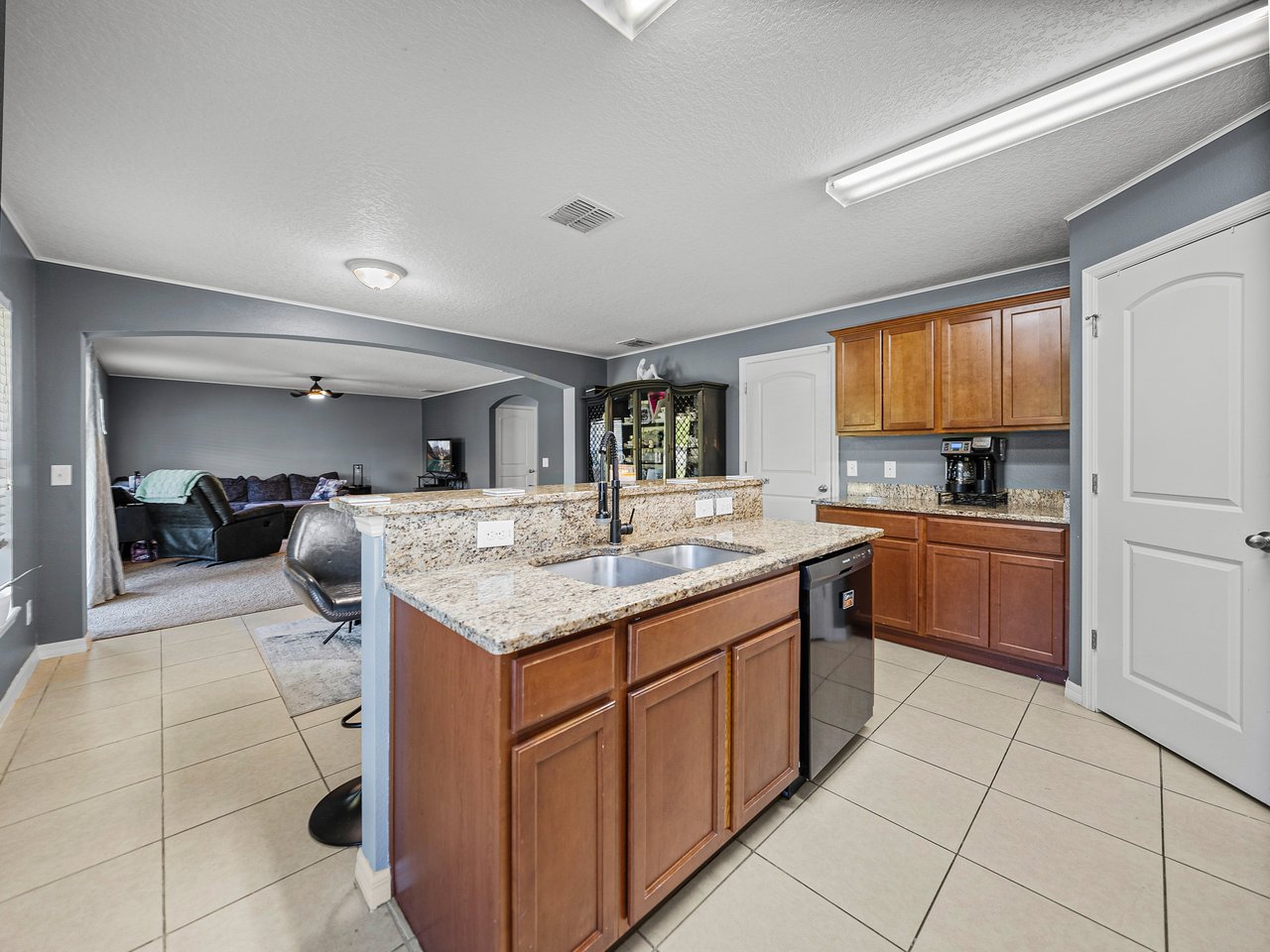 5660 Elsinore Way