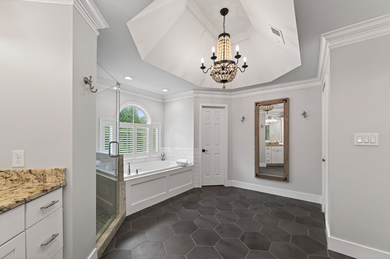 880 Hampton Bluff Drive