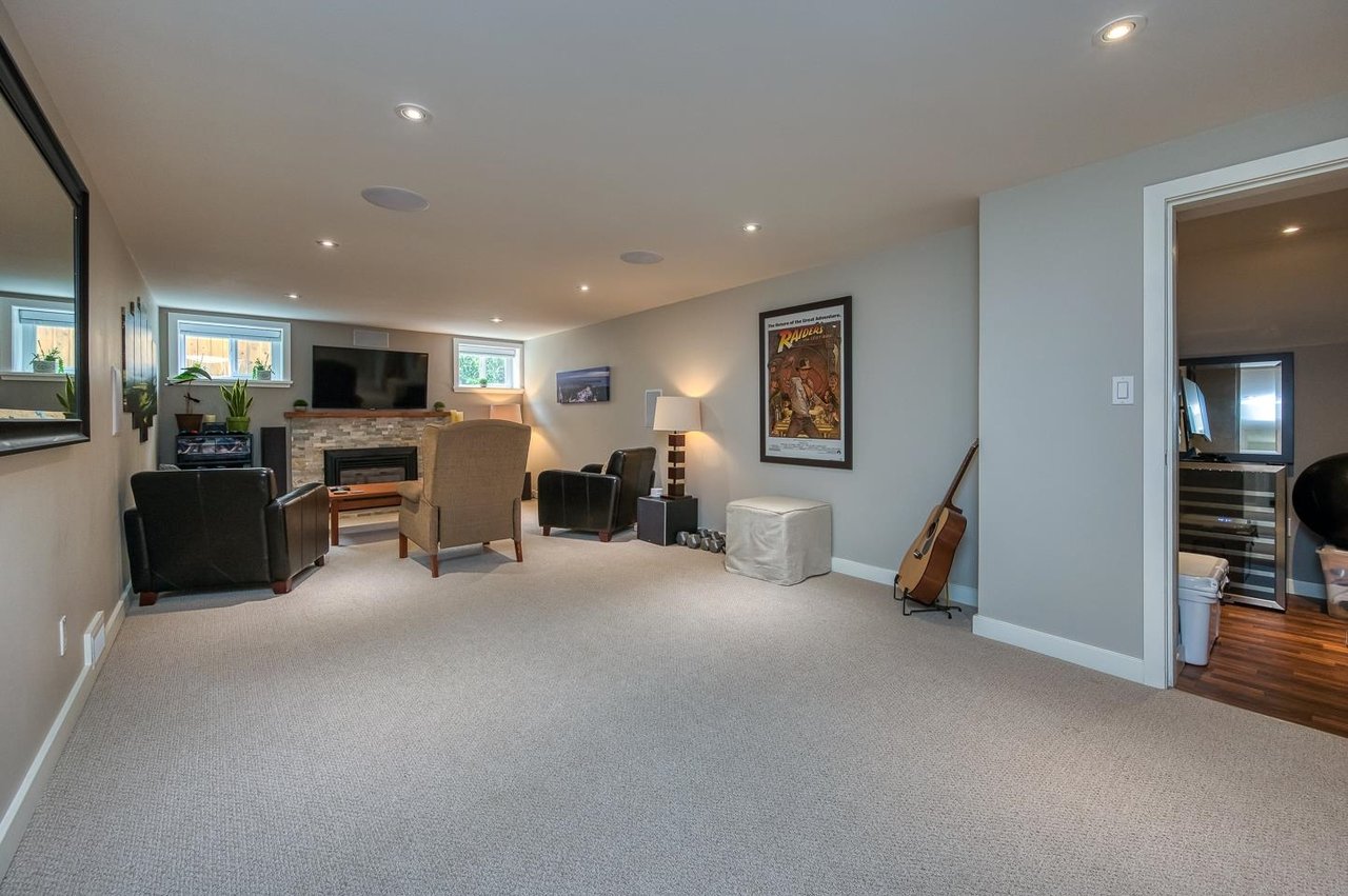 4344 Ranger Cres