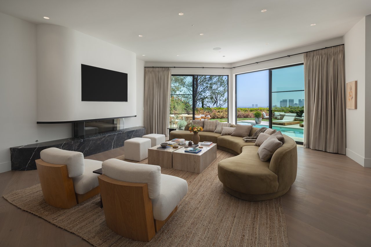 1122 La Altura Rd, Beverly Hills