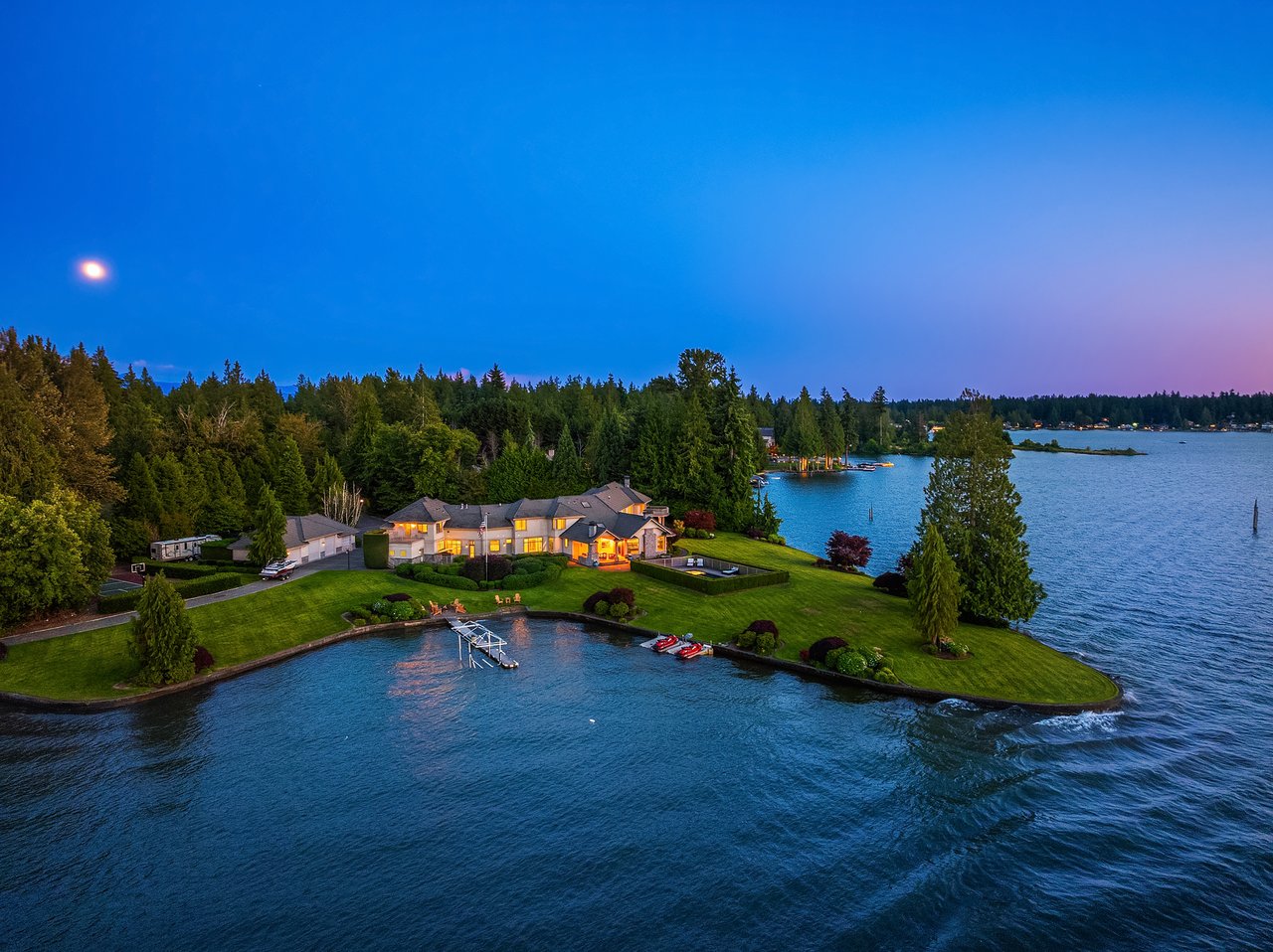 Legacy Snag Island Estate