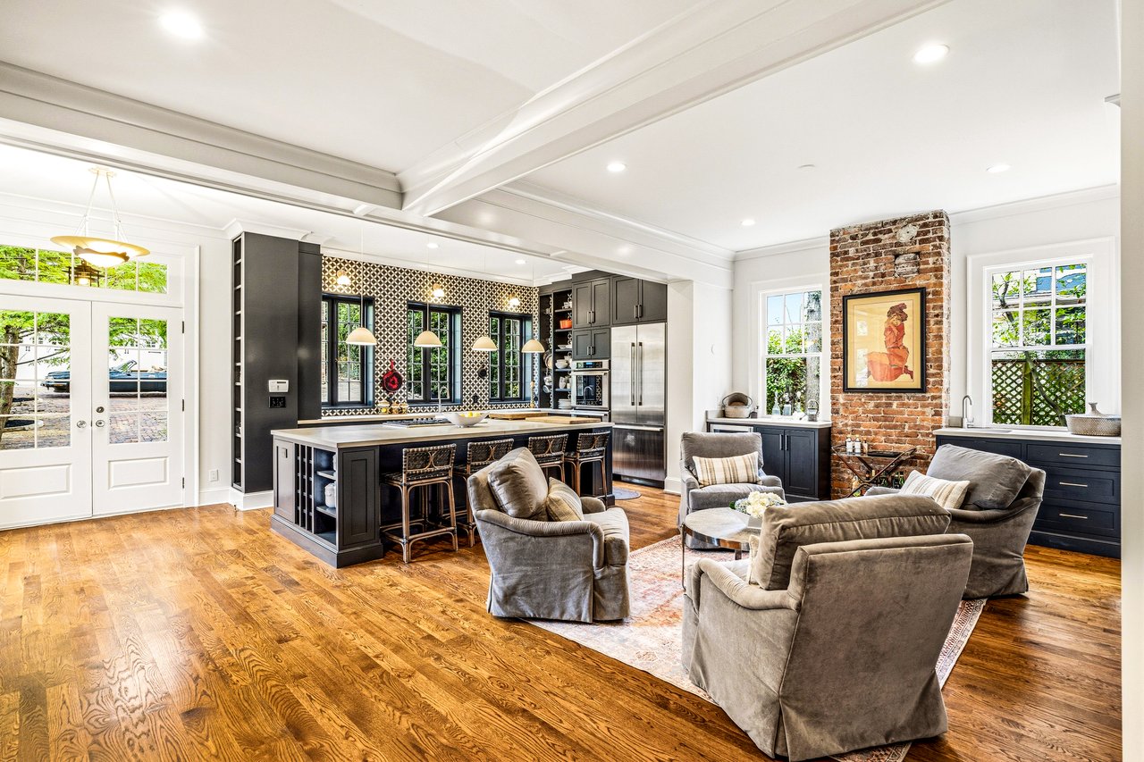 794 Springdale Road NE