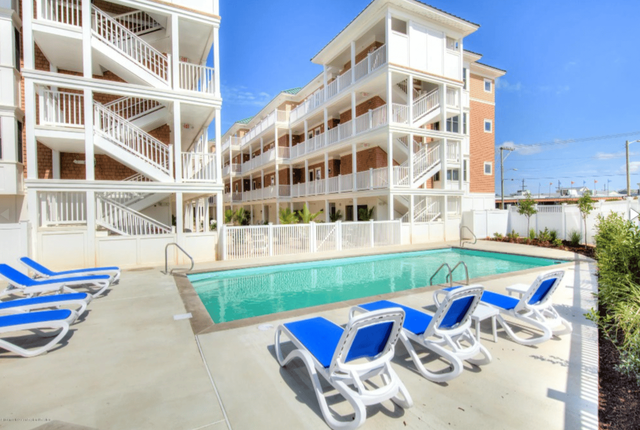 101 W 9th St. Unit 106