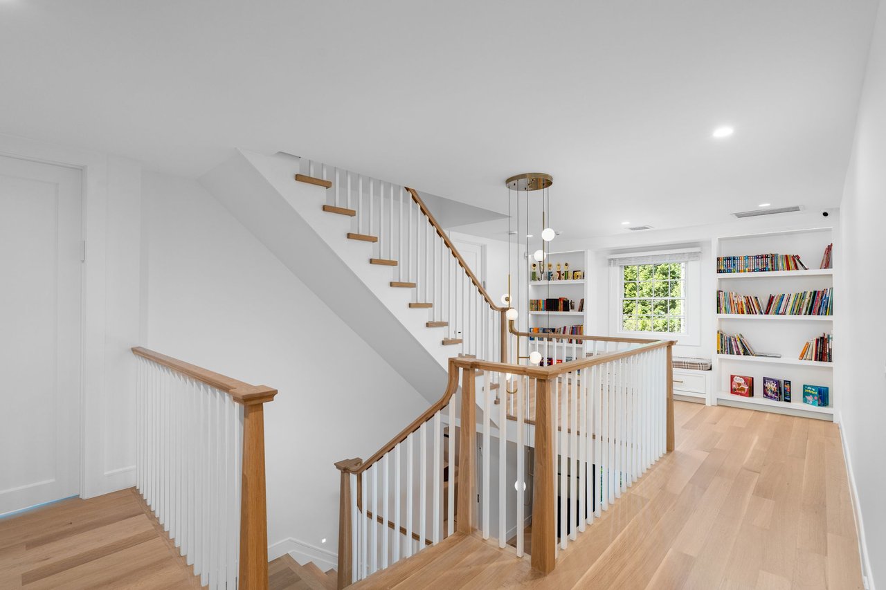 306 Hutchinson Road