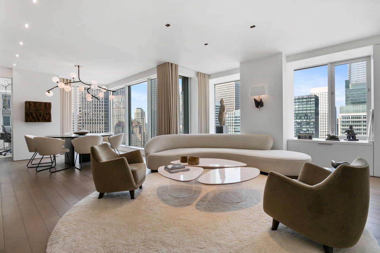 Extraordinary Mid-Century Modernism