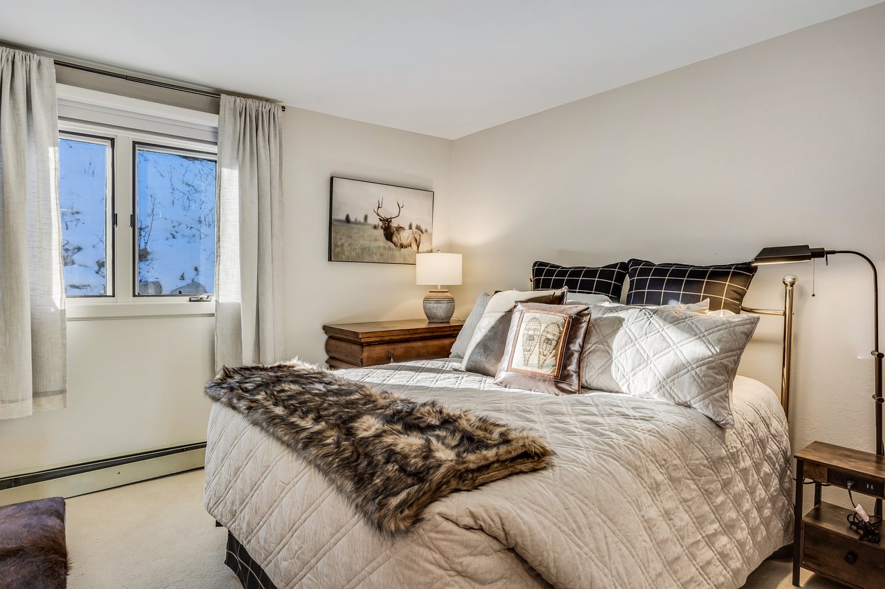 Modern Elegance Meets Mountain Comfort