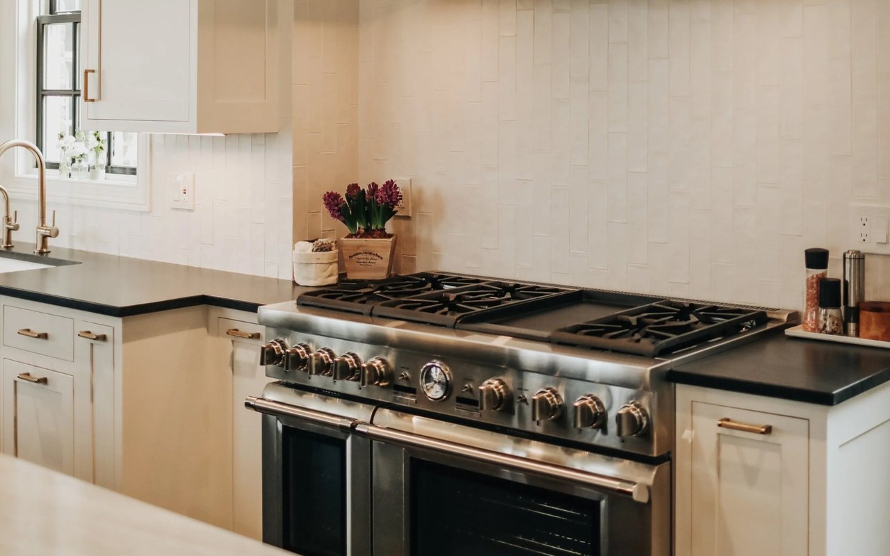 Buying a Fixer-Upper vs. Move-In-Ready: Making the Right Choice for You