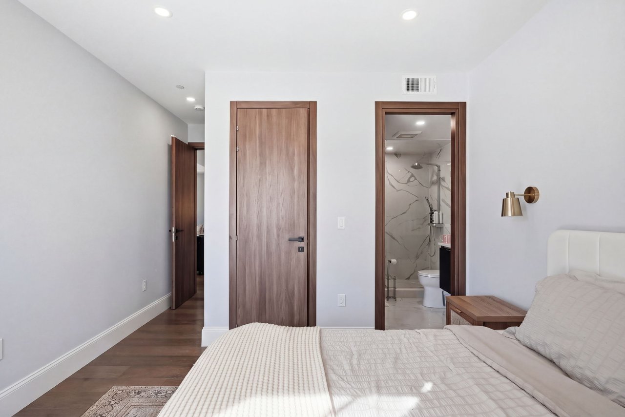 32 Pearl St