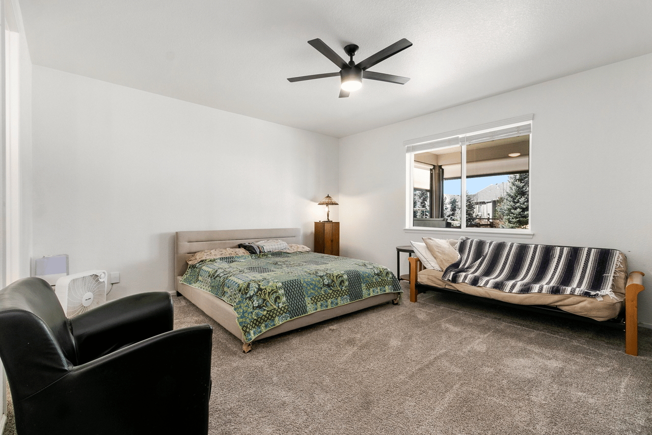 Just Listed: Welcome to This Spacious Home in a Highly Desirable Mail Creek Crossing Neighborhood!