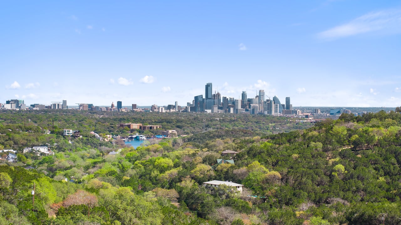 Panoramic Downtown Views