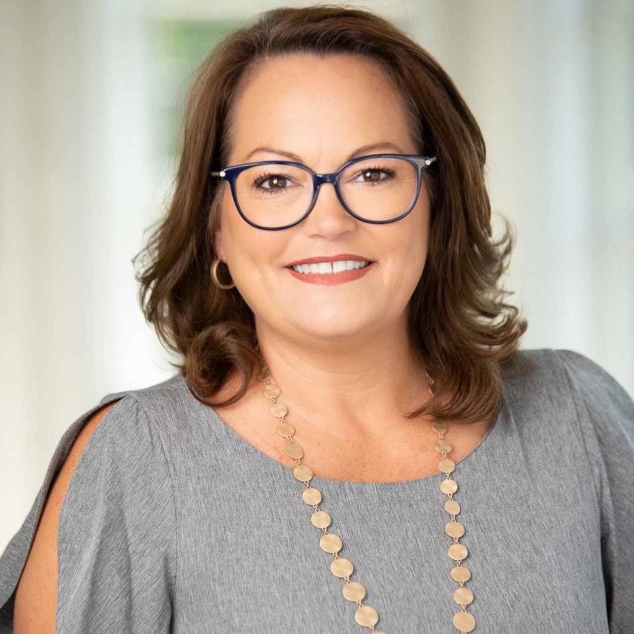 Paula Shrader Charlotte, NC Real Estate Agent Headshot