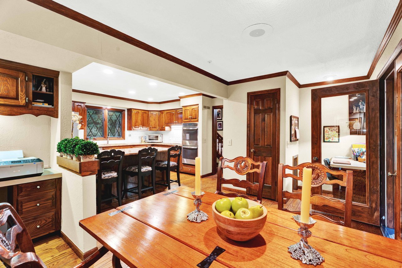 1100 Bretton Lane, Bloomfield Hills