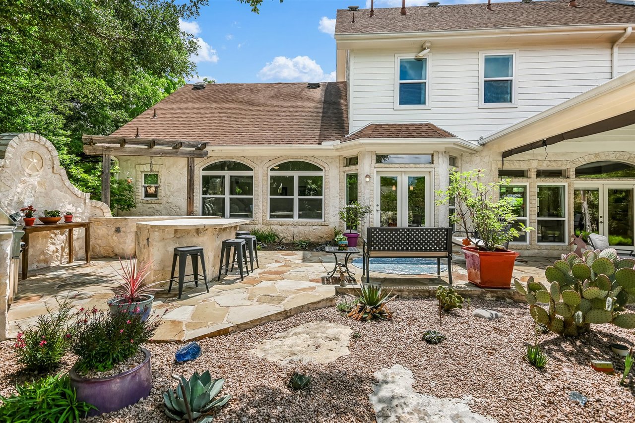 1208 Verdant Way 