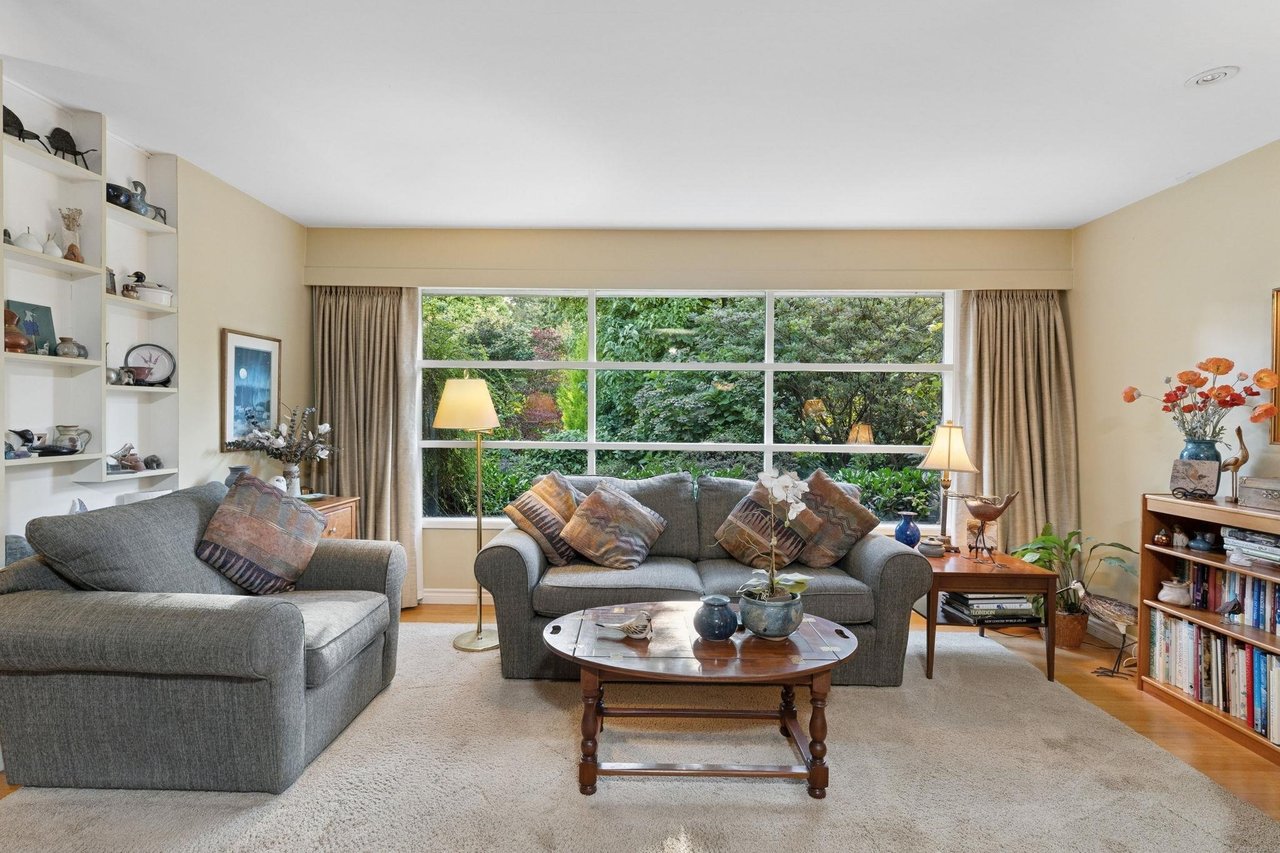 2658 Newmarket Dr