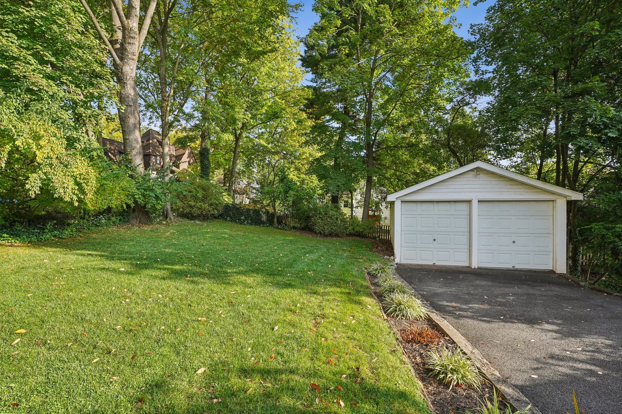 39 Collinwood Rd