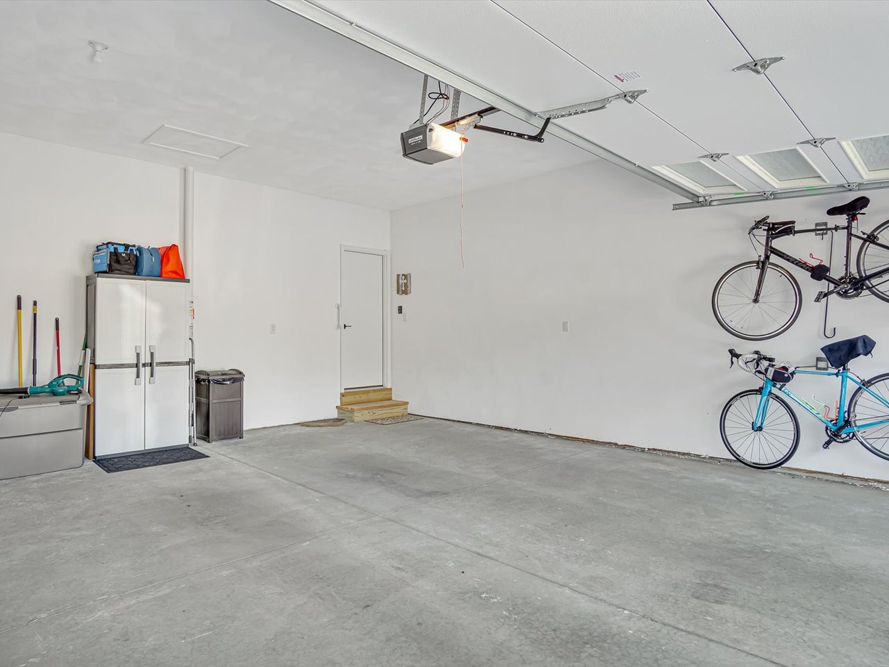 Contemporary Freeburg Villa on a Quiet Cul-de-Sac: 428 Firestone Street