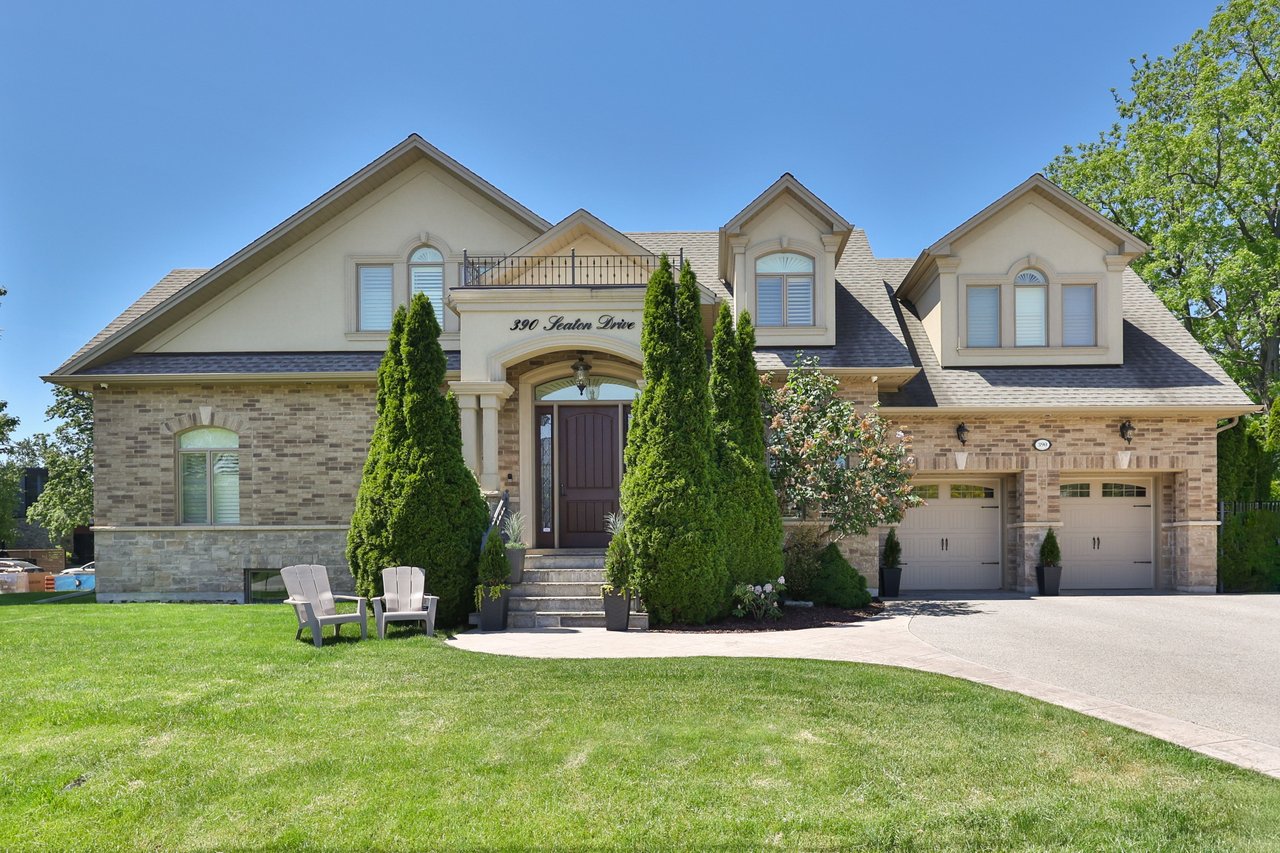 390 Seaton Drive, Oakville