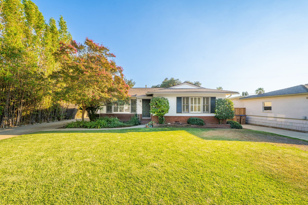 226 E Villanova