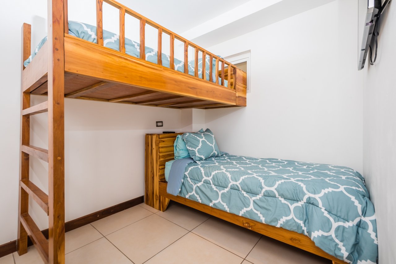 Peninsula Double Penthouse 62/63 Langosta