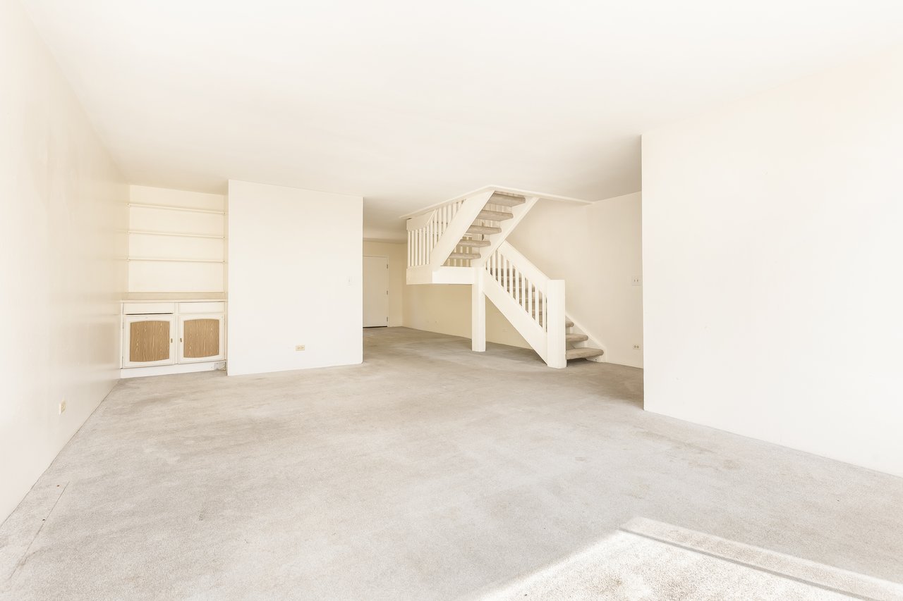 300 Kawaihae St #300E