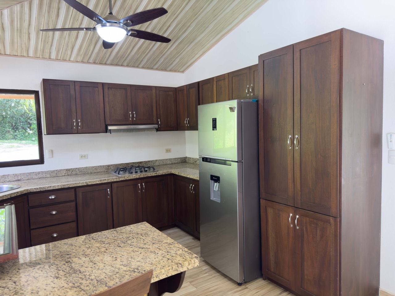 Valley of the Horses , Multi-Home Mountain Retreat -Dominical