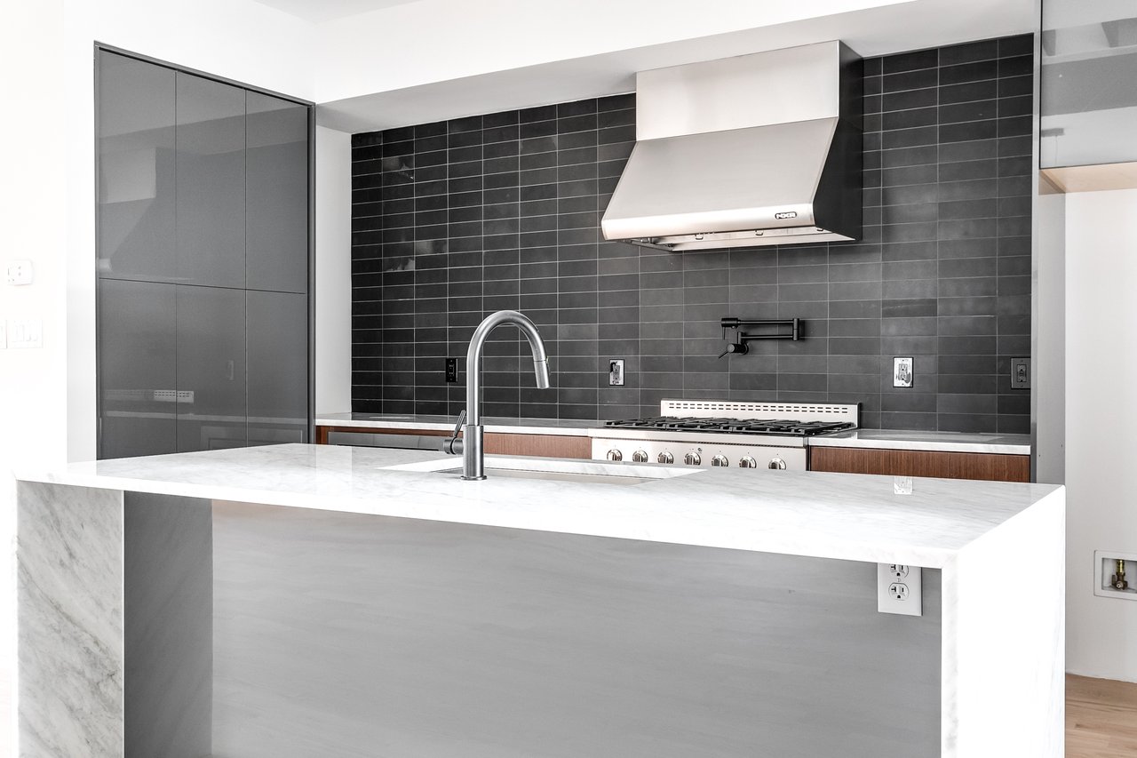 4 N Robinson (Fan House)