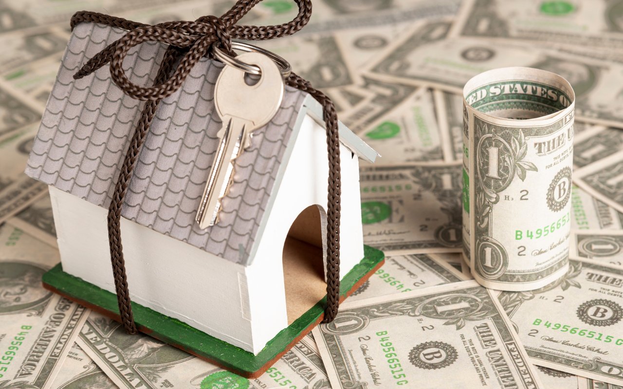 What To Know About Cash Offers When Selling Your Home