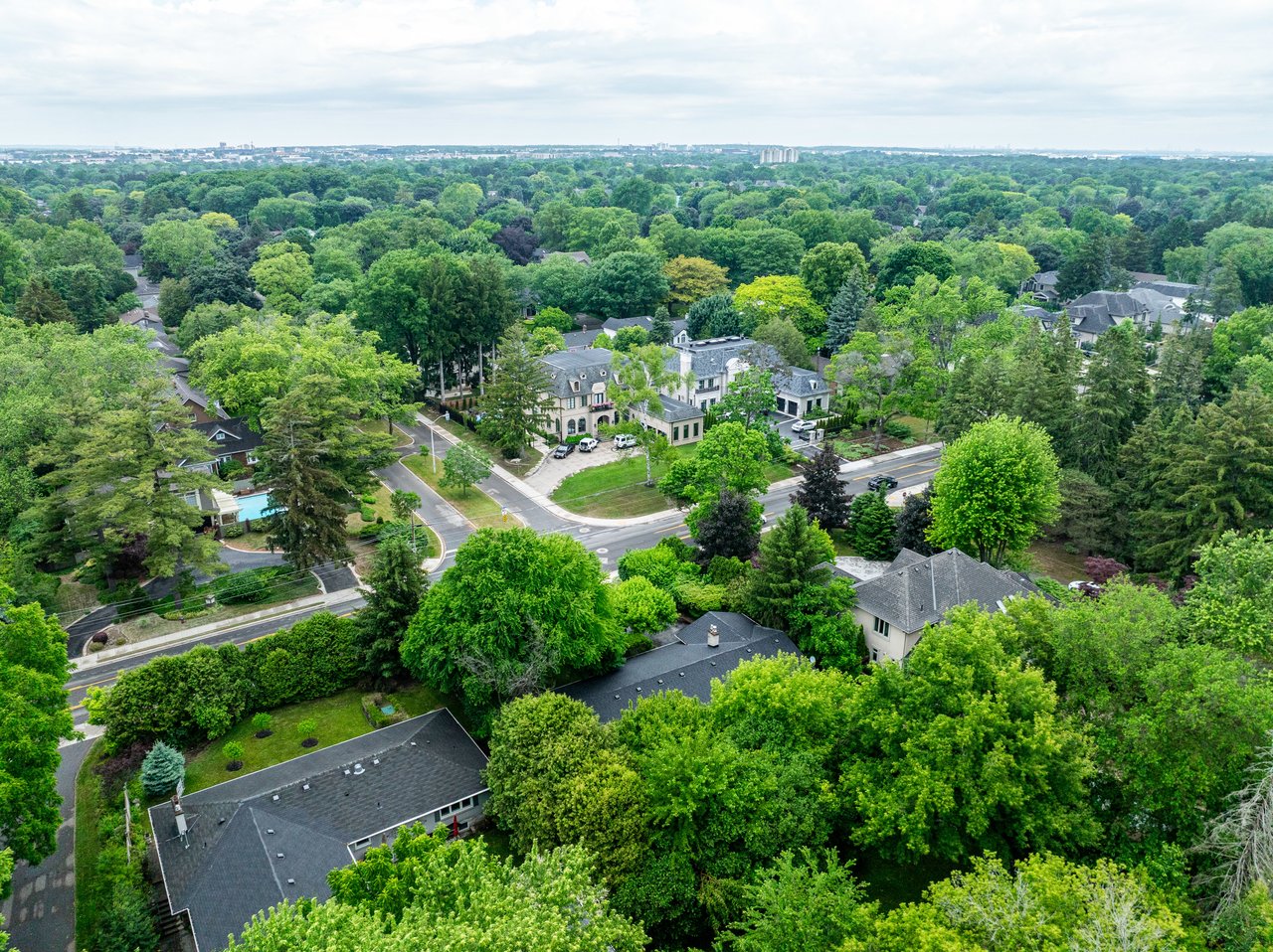 4312 Lakeshore Road, Burlington