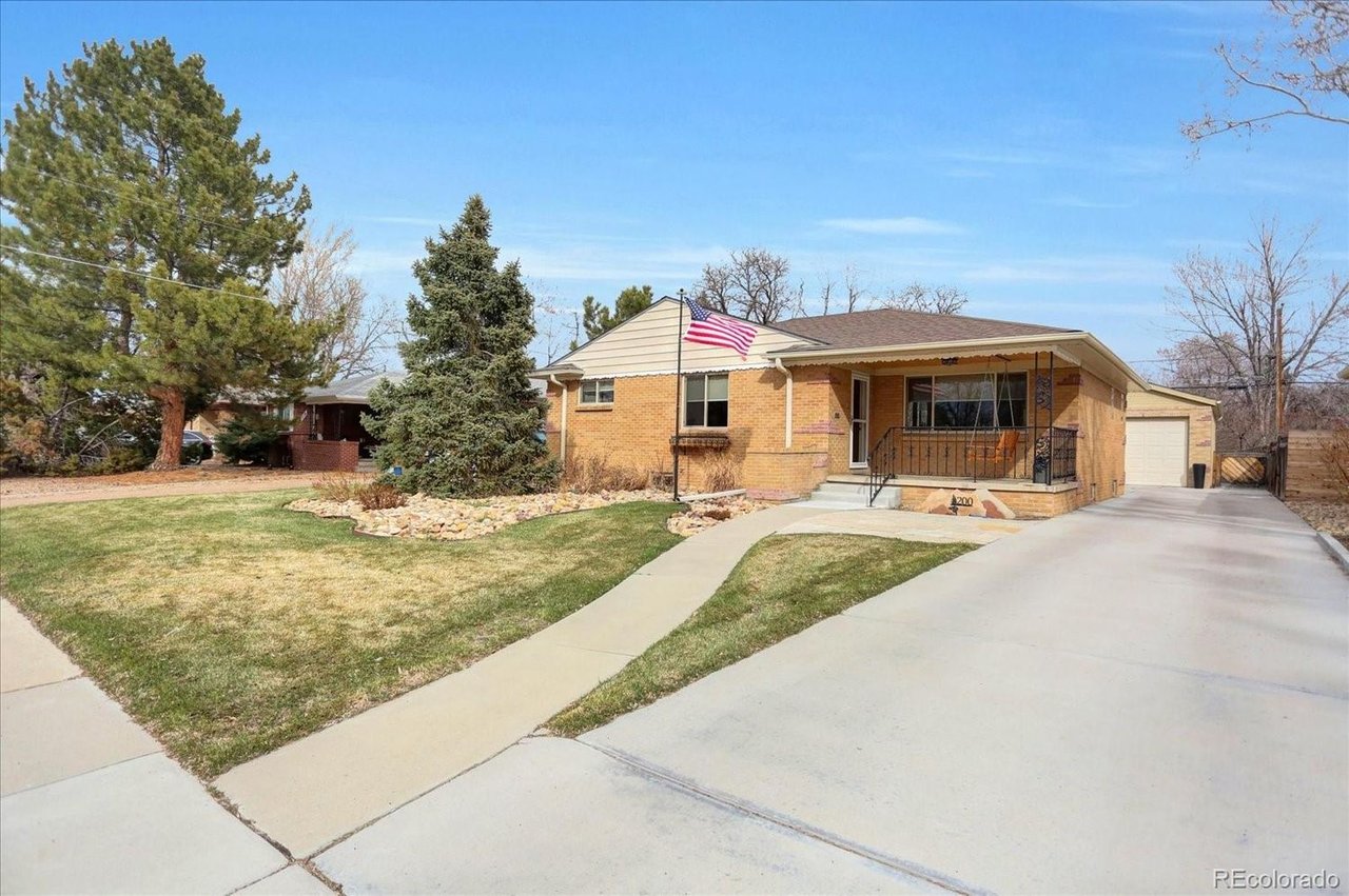 200 Flint Wy