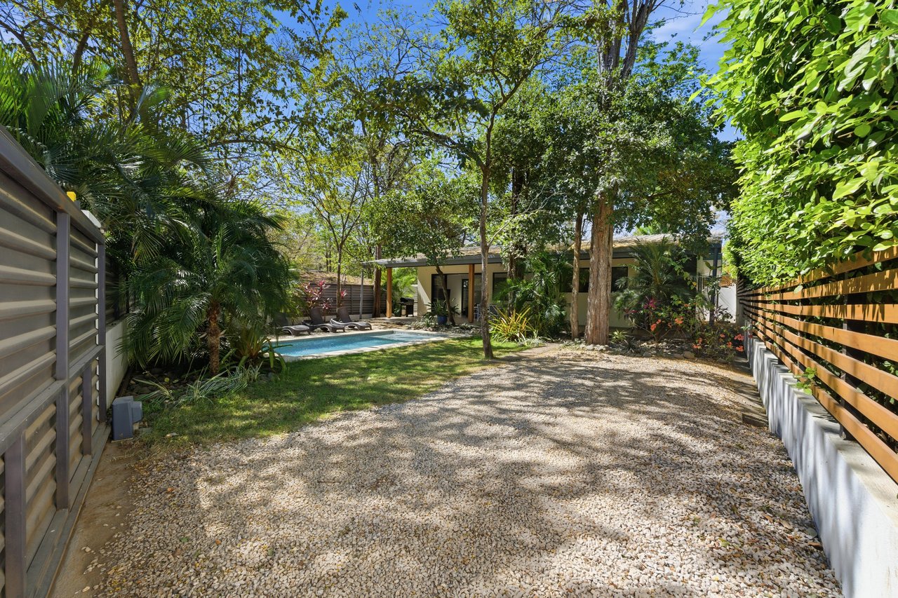 Casa Oasis | Modern Tropical Living Minutes from Tamarindo