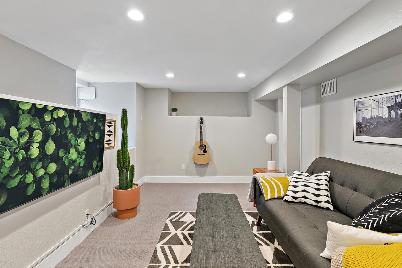 2657 S Osceola St