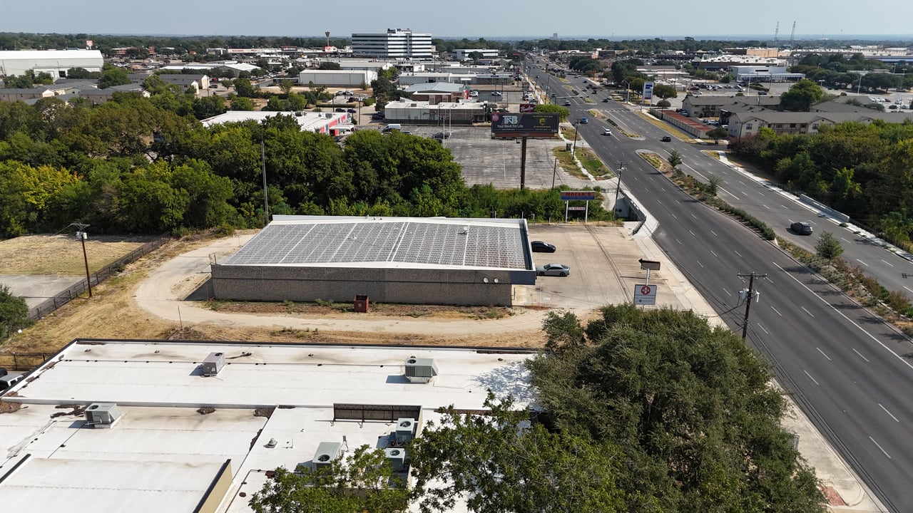 4601 W Waco Dr