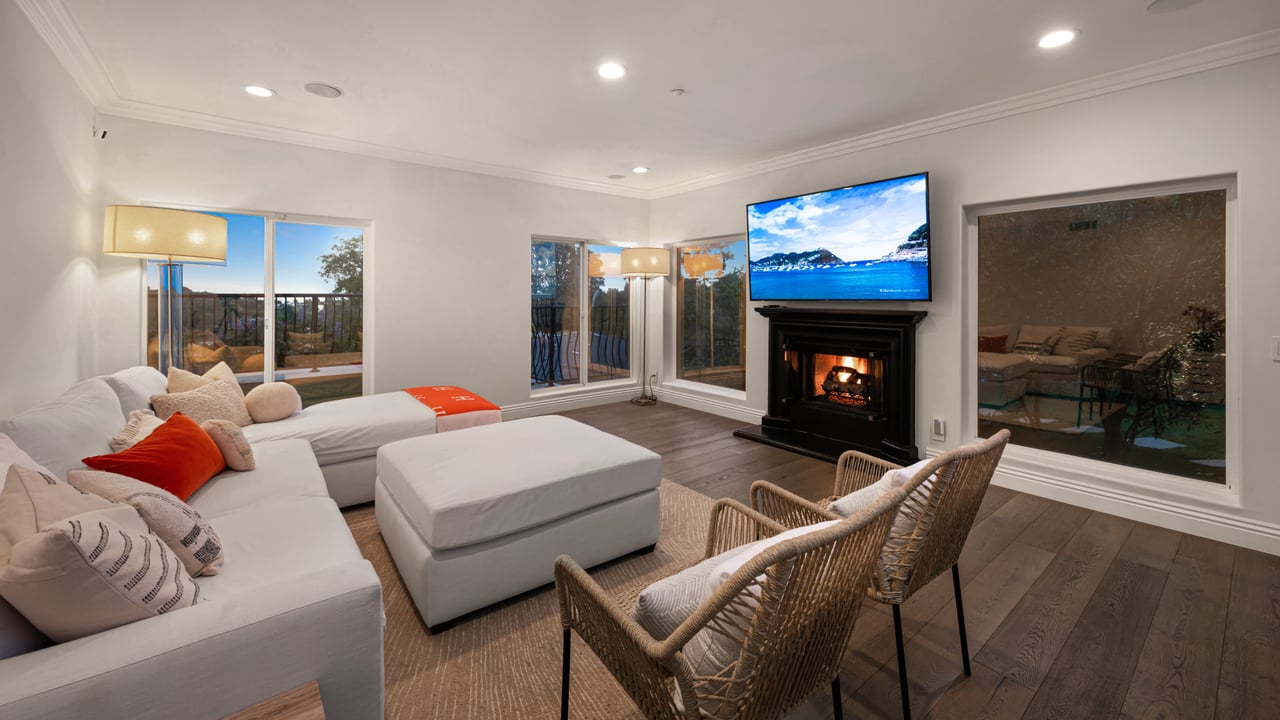 2209 Banyan Dr, Brentwood