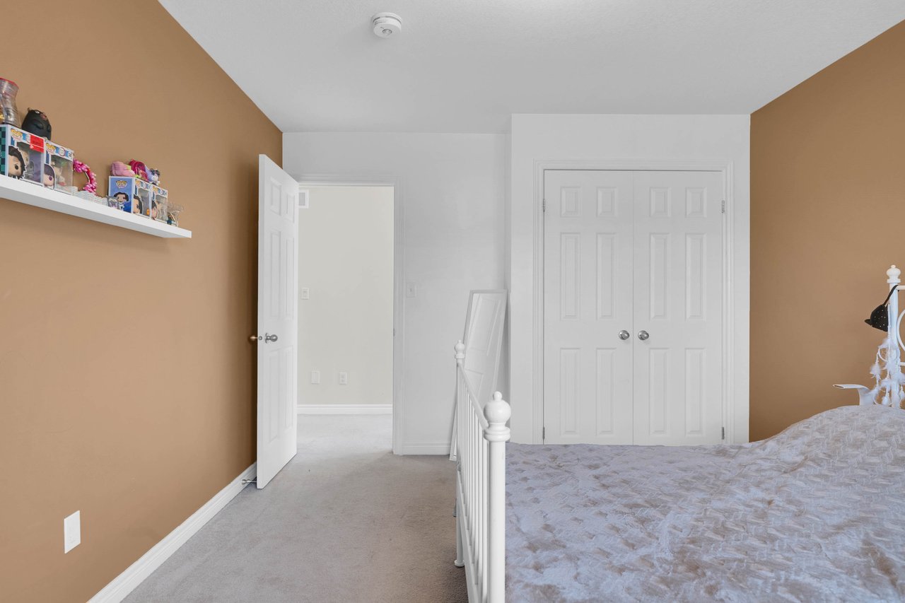 73 Medici Lane Unit: 5